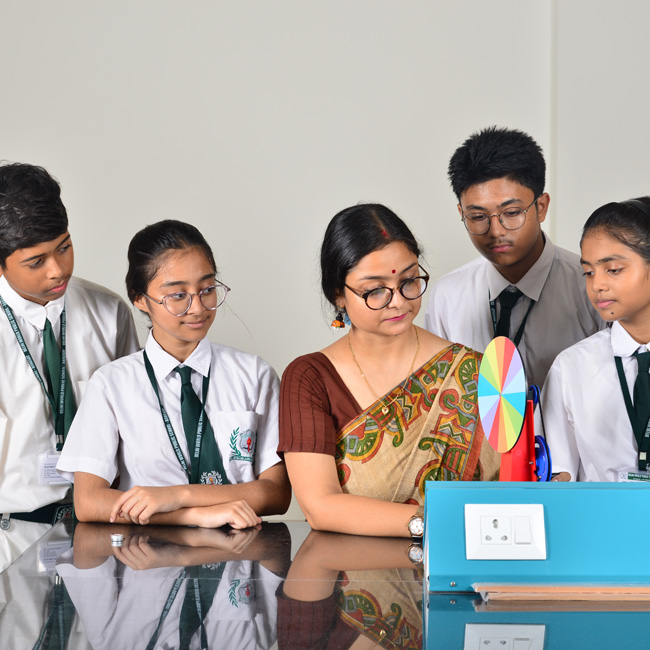 Pic_House System & Clubs